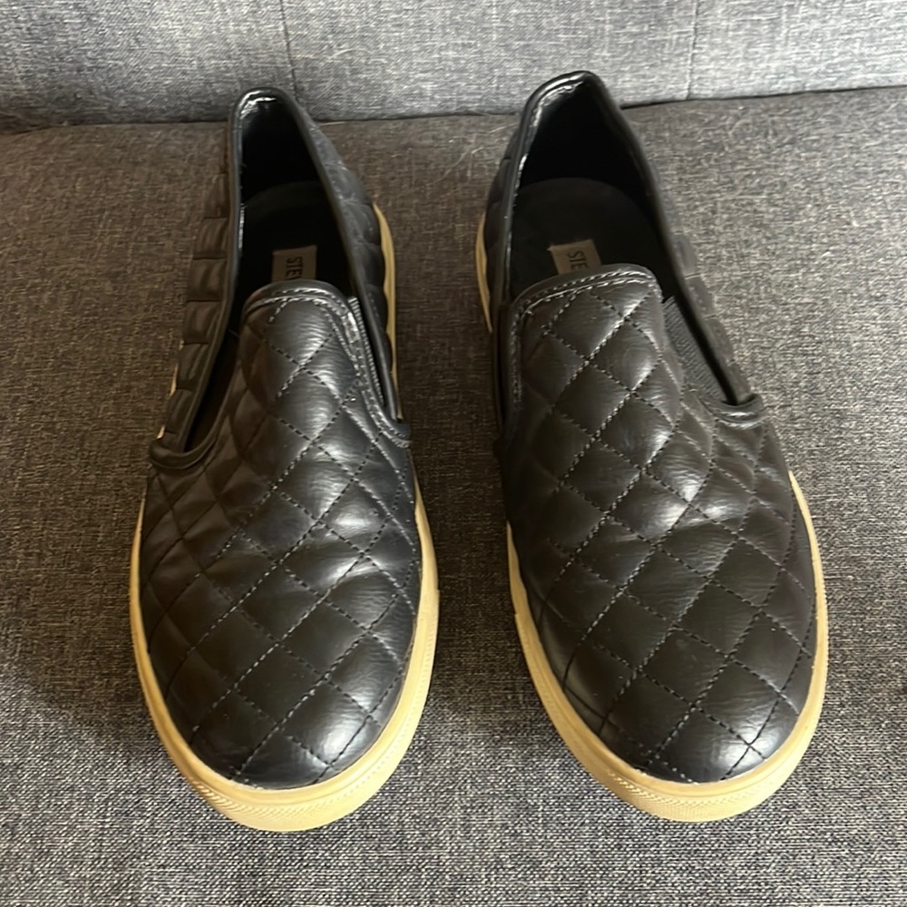 Steve Madden Black Faux Leather Shoes
